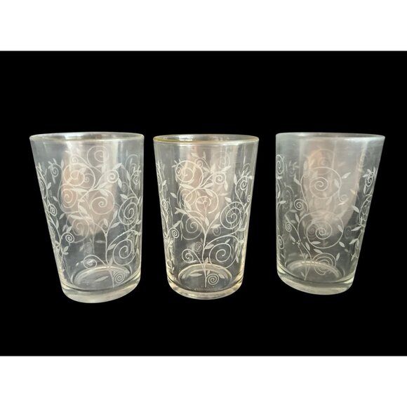 Set 3 Vintage Juice Glasses Swirl Vine Etched Small Glass Breakfast 2.25 x 3.75 - Picture 1 of 8